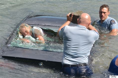 Rescuers find the body of a woman who drowned in。